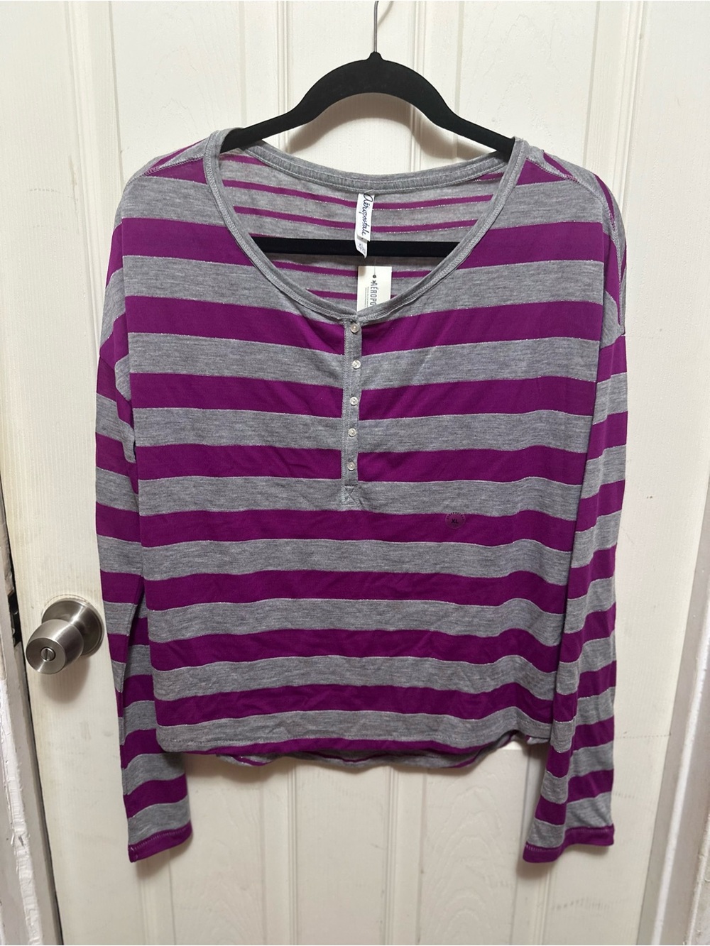 Aeropostale Women’s Striped Purple and Gray Long Sleeve Henley Top Size Xl #586